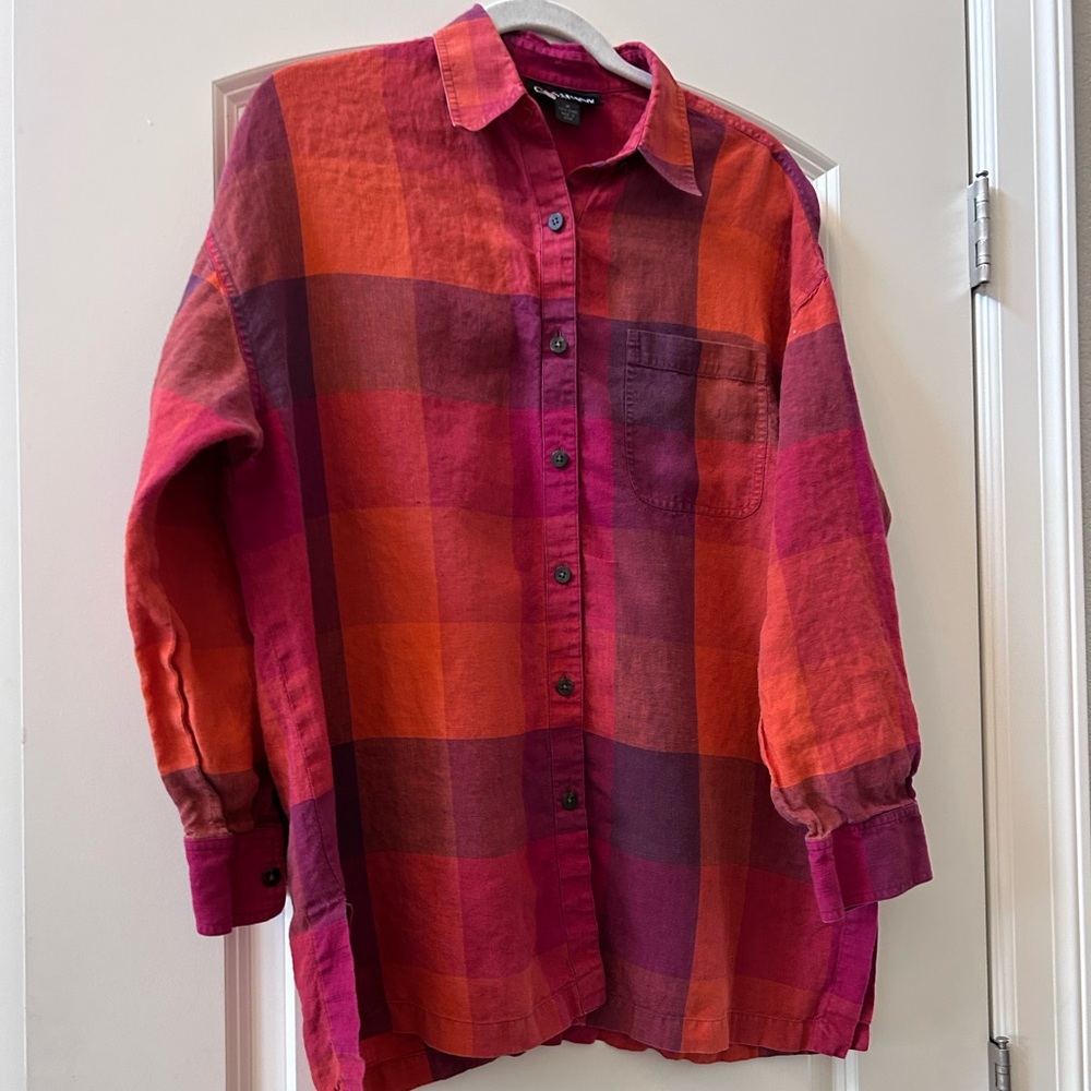 Ellen Tracy Company 100% Linen Plaid Button Down tunic blouse. Side slit. Bright